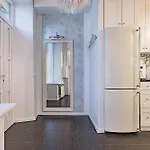 Next To Cathedral Square, Stylish 2Bd Gem, Skapo St