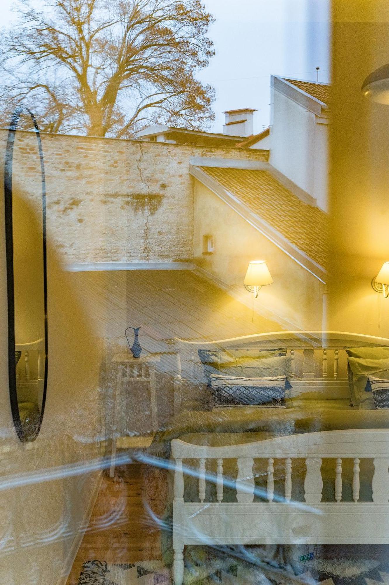 Next To Cathedral Square, Stylish 2bd Gem, Skapo St Butas *