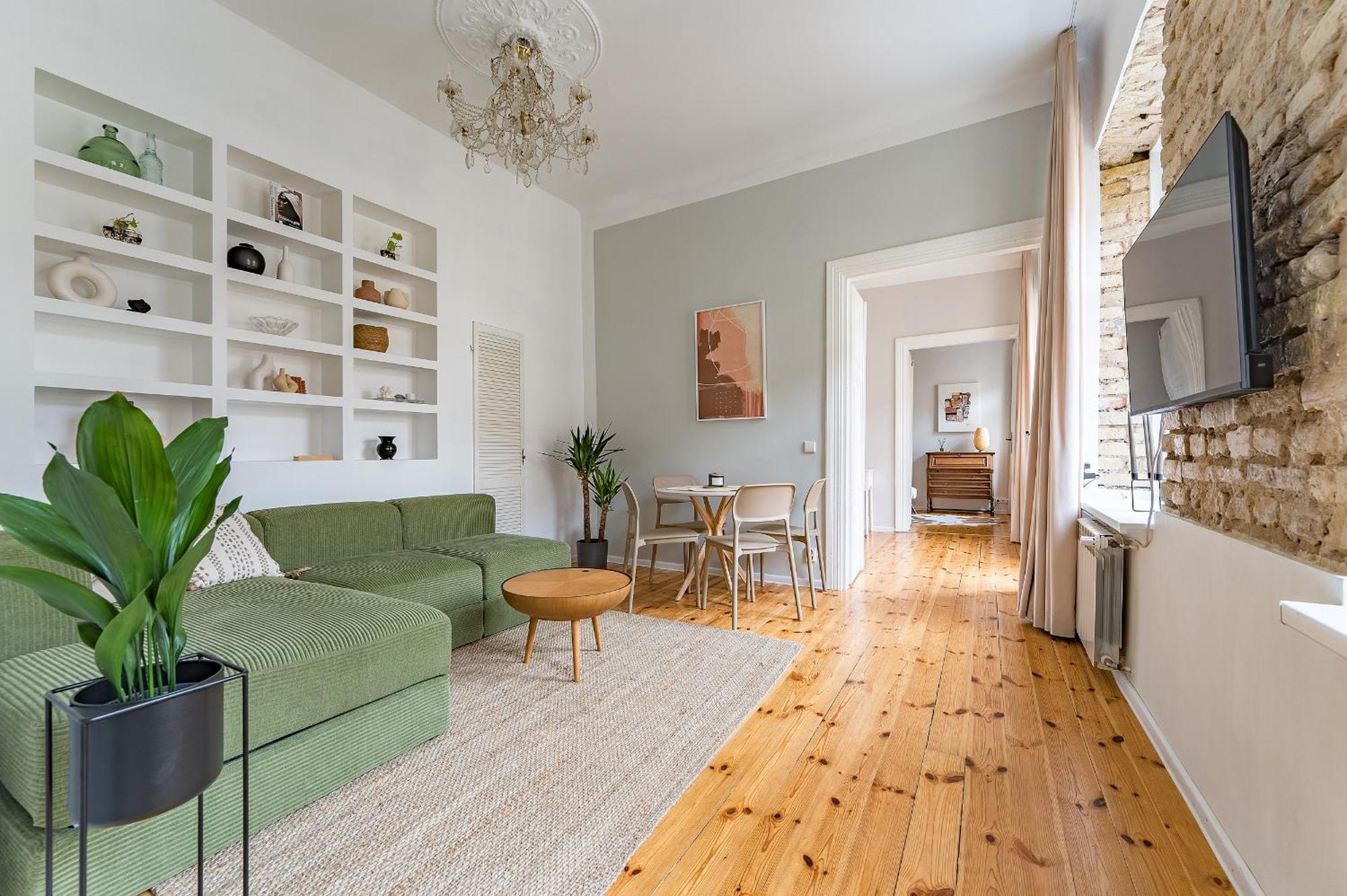 Next To Cathedral Square, Stylish 2bd Gem, Skapo St * Vilnius