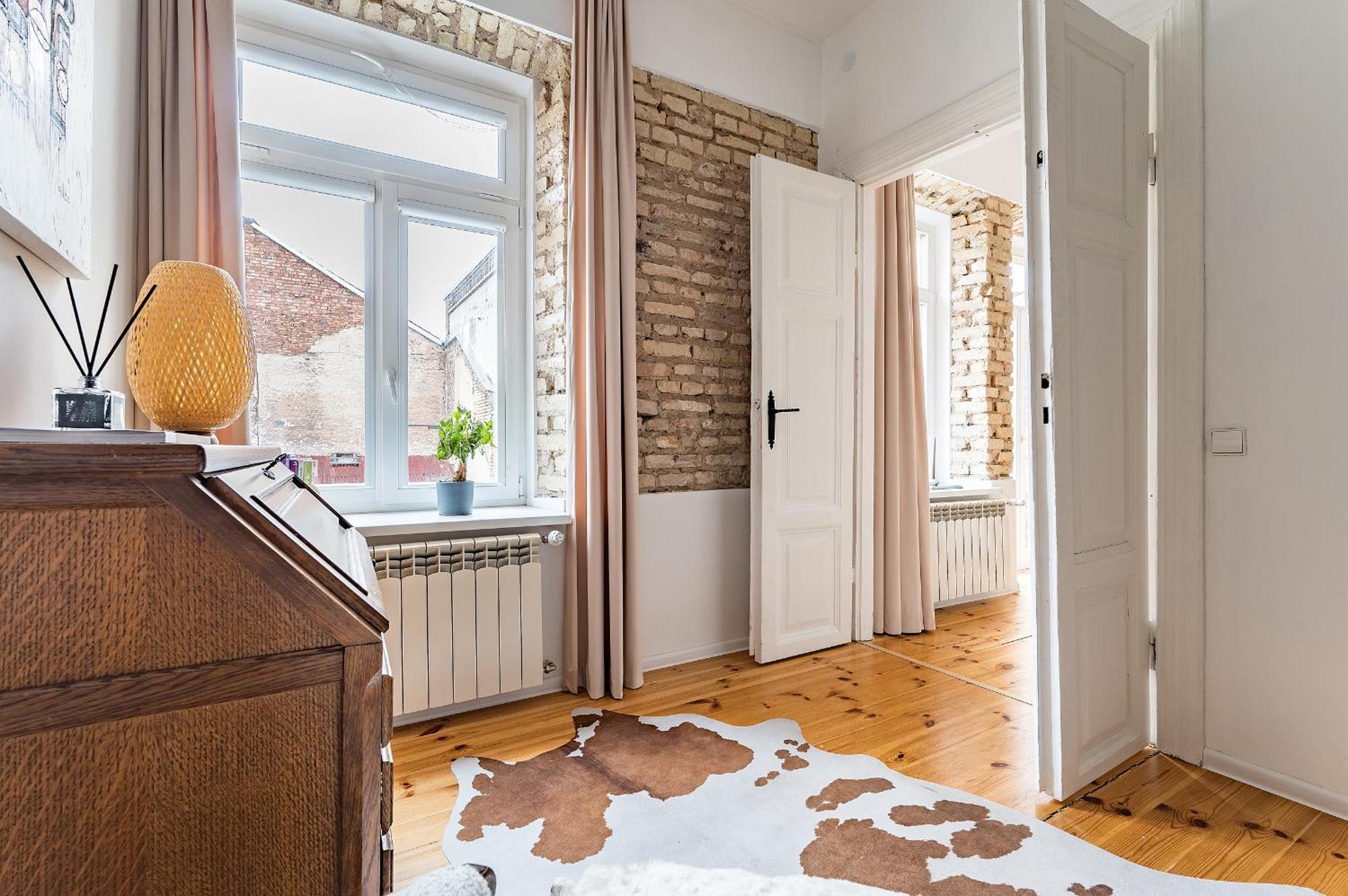 Next To Cathedral Square, Stylish 2bd Gem, Skapo St Butas *