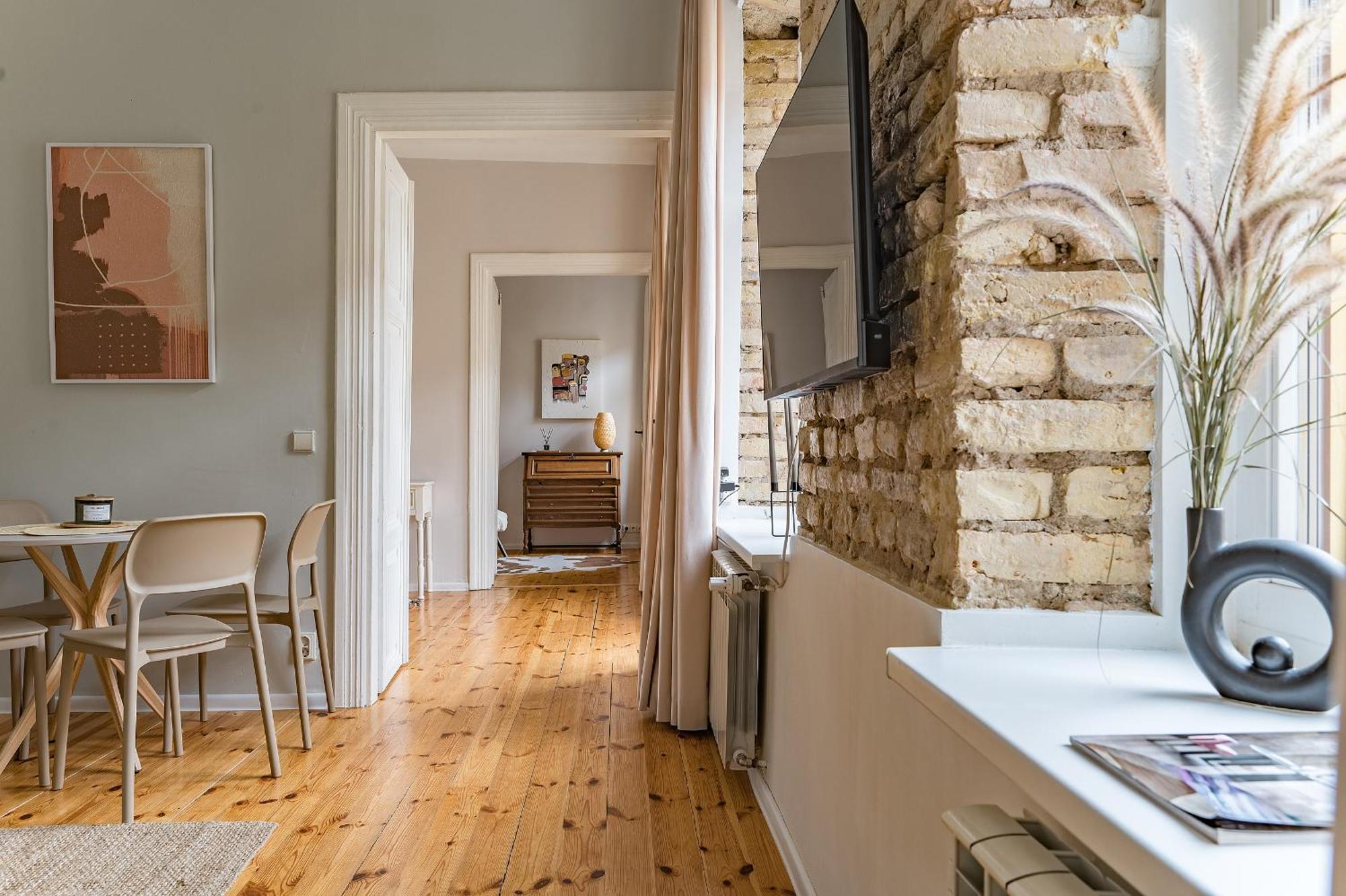 Next To Cathedral Square, Stylish 2bd Gem, Skapo St Vilnius