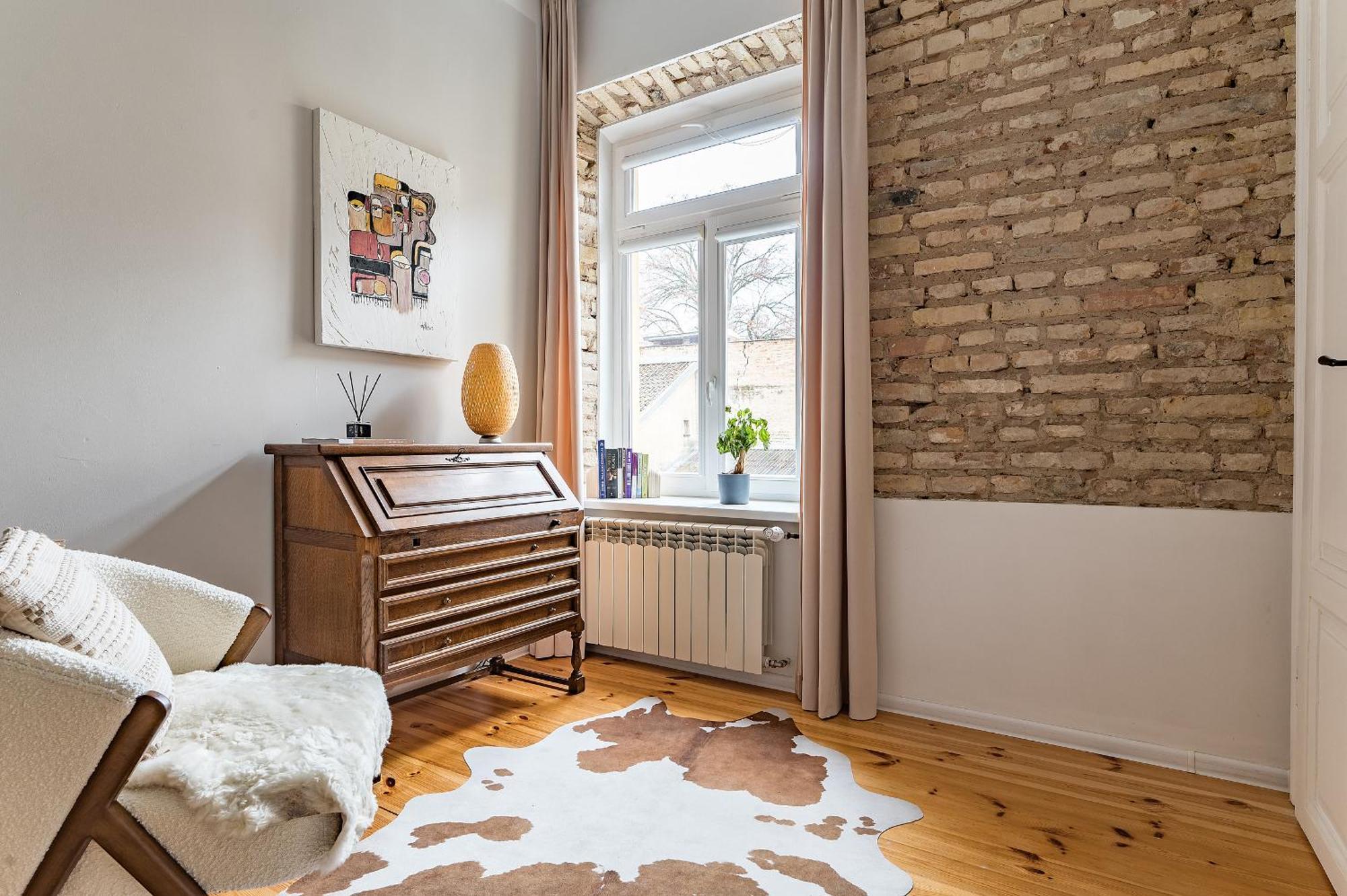 Next To Cathedral Square, Stylish 2bd Gem, Skapo St
