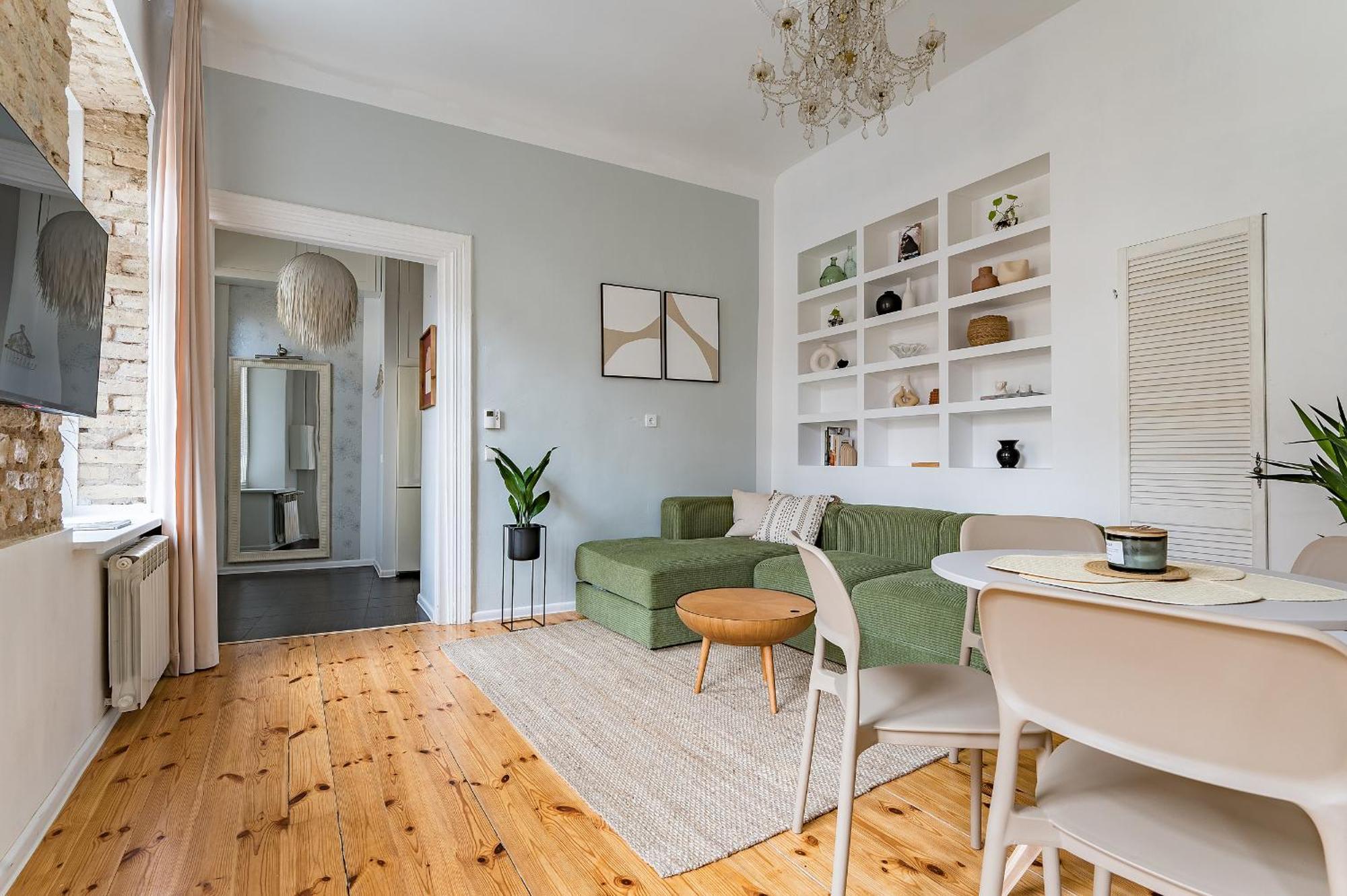 Next To Cathedral Square, Stylish 2bd Gem, Skapo St * Vilnius