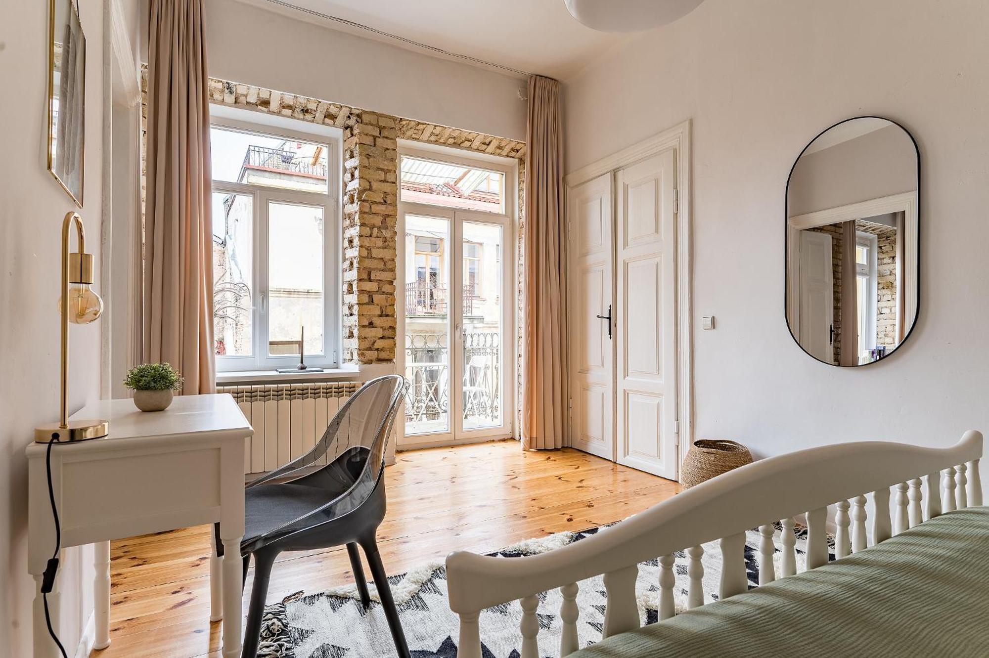 Next To Cathedral Square, Stylish 2bd Gem, Skapo St