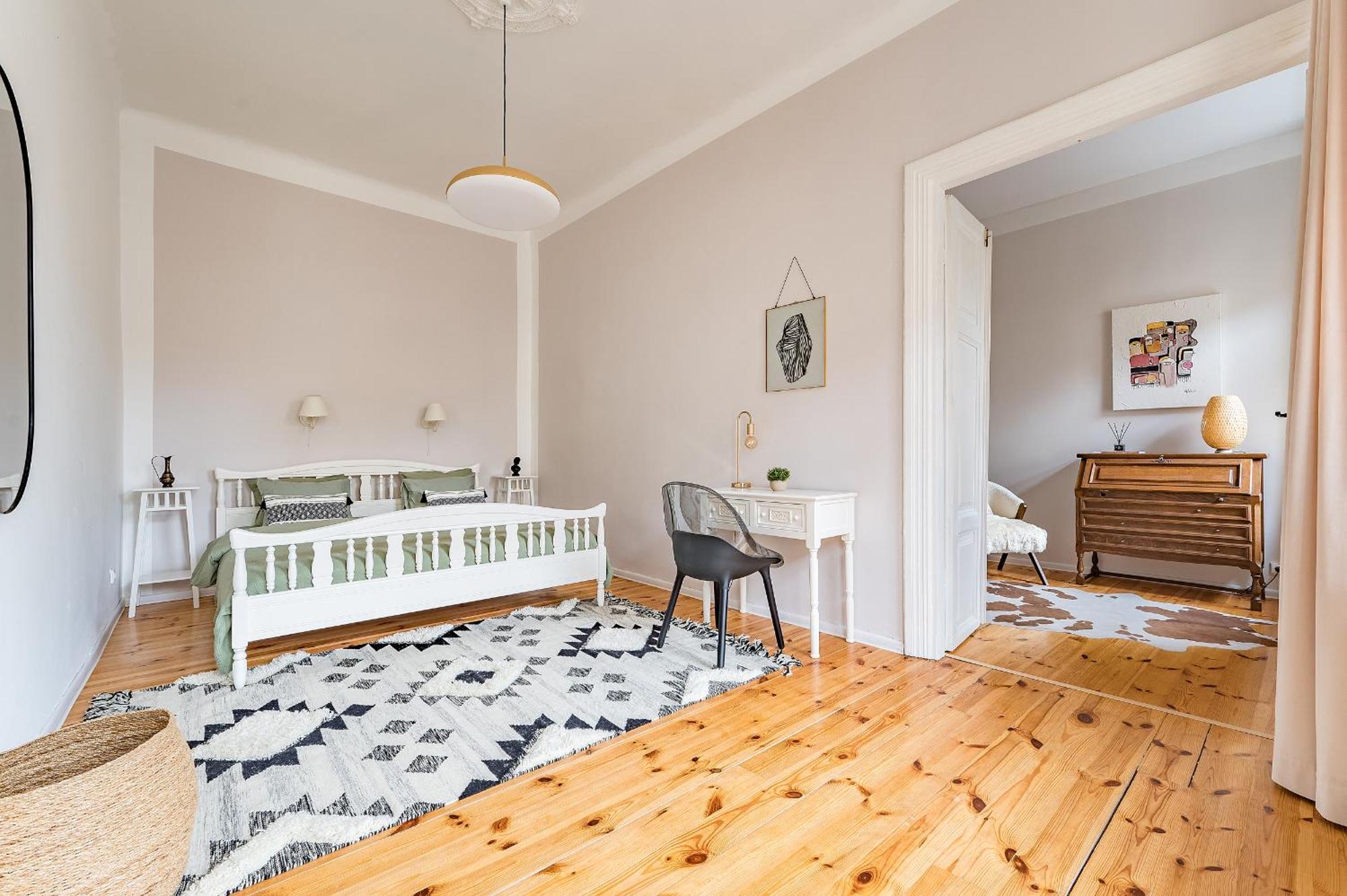 Butas Next To Cathedral Square, Stylish 2bd Gem, Skapo St Vilnius