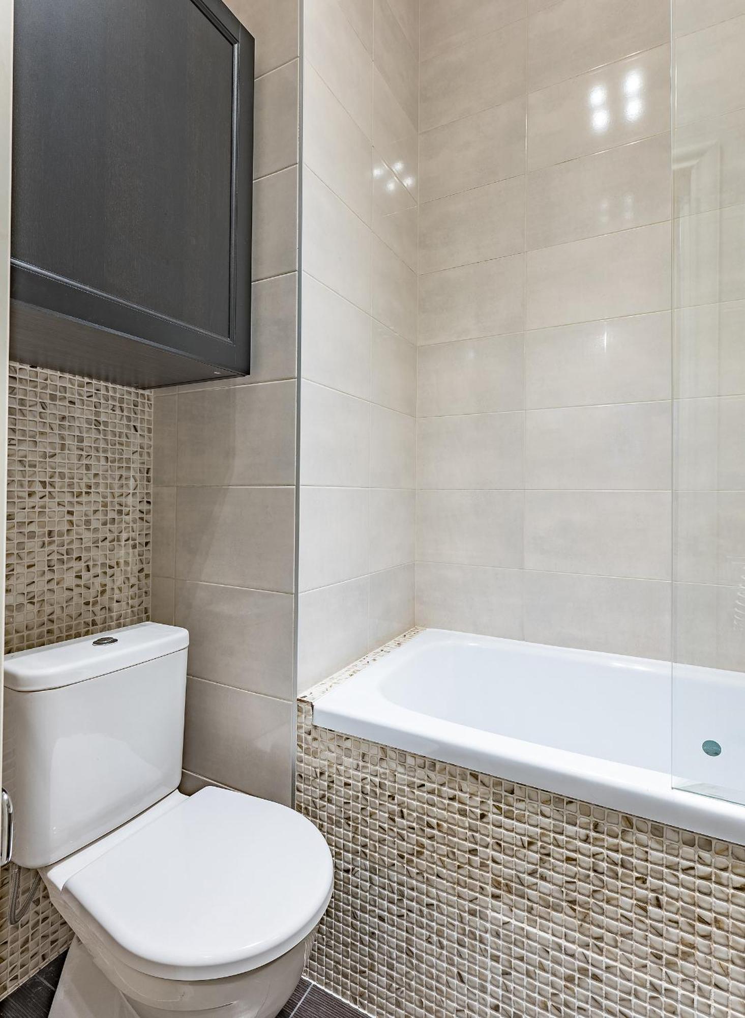 Next To Cathedral Square, Stylish 2bd Gem, Skapo St