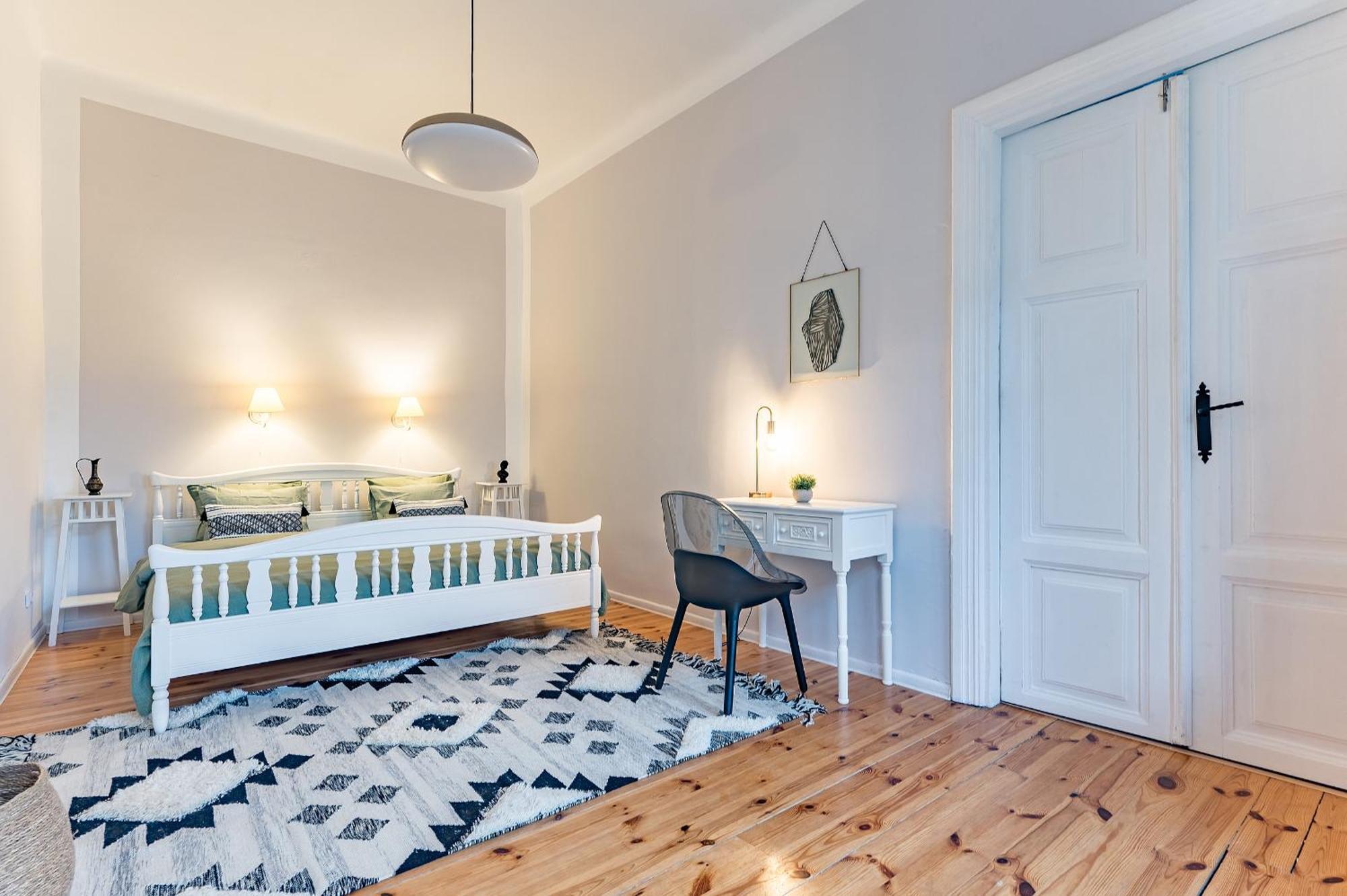 Next To Cathedral Square, Stylish 2bd Gem, Skapo St Butas *